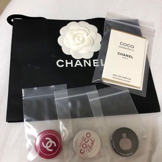 シャネル(CHANEL)のCHANELノベルティ缶バッチ　オマケショッパー付き(ノベルティグッズ)