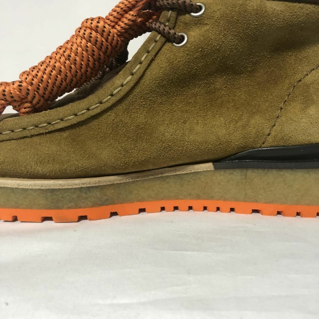 MONCLER(モンクレール)の訳あり UK7 MONCLER CLARKS Wallabee ワラビー メンズの靴/シューズ(ブーツ)の商品写真