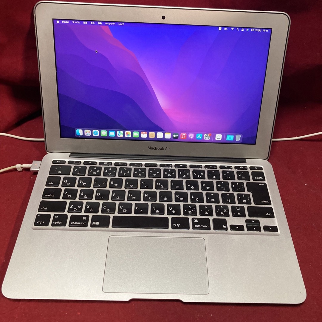 新品バッテリー　2015 MacBook Air 11インチ　i5・4GBSSD－251GB液晶