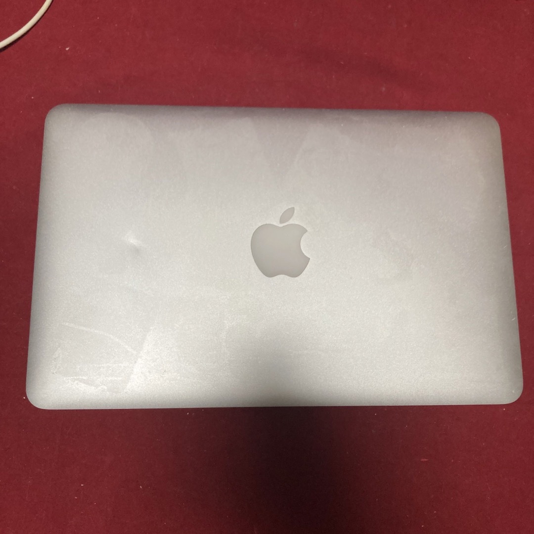 新品バッテリー　2015 MacBook Air 11インチ　i5・4GBSSD－251GB液晶