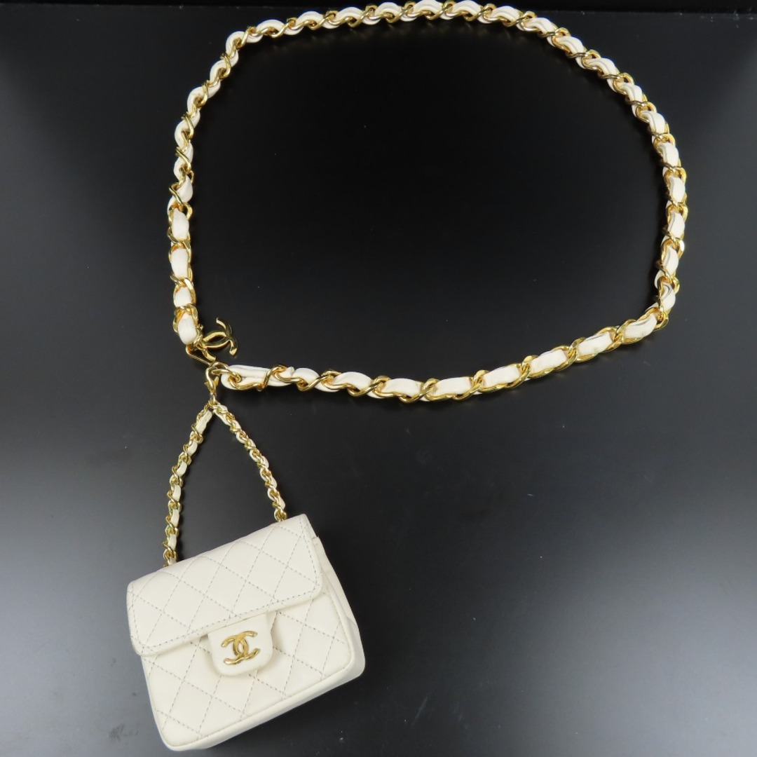 440円10万円美品 CHANEL シャネル チェーンベルト ココマーク ミニミニマトラッセ ミニポーチ付属 ベルト ラムスキン ホワイト