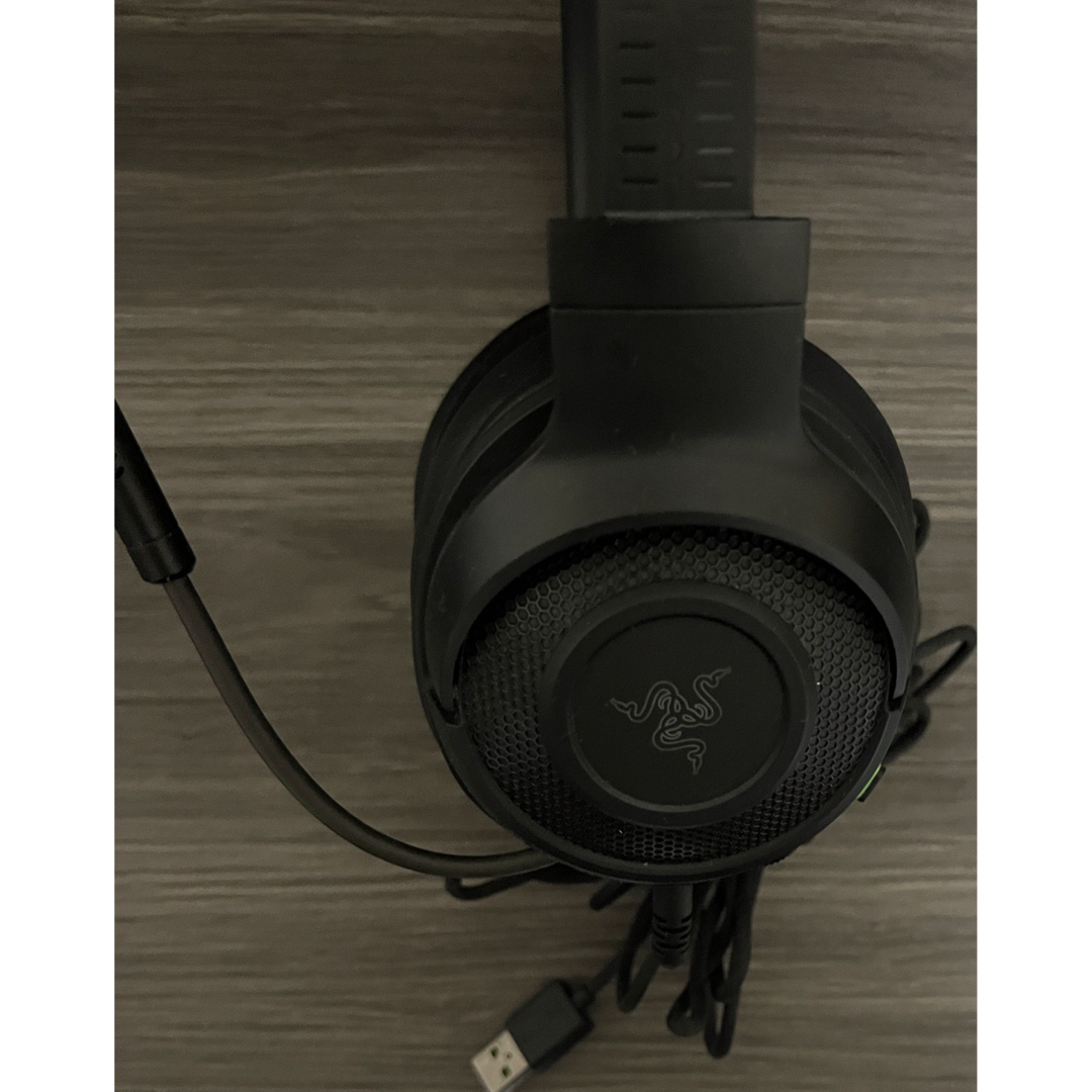 Razer(レイザー)のRazer Kraken ヘッドセット スマホ/家電/カメラのオーディオ機器(ヘッドフォン/イヤフォン)の商品写真