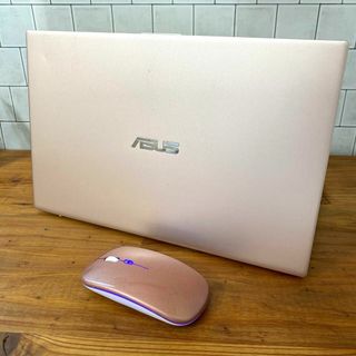 免税販売 【希少】ASUSアイシクルシルバー☘8世代i3☘NVMe新品SSD512GB