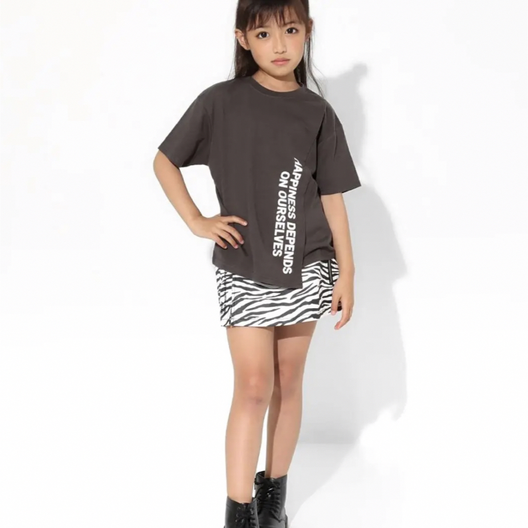 ANAP Kids(アナップキッズ)の新品❗️ 未開封❗️ANAP Tシャツ　S 100 110半袖　チャコールグレー キッズ/ベビー/マタニティのキッズ服男の子用(90cm~)(Tシャツ/カットソー)の商品写真