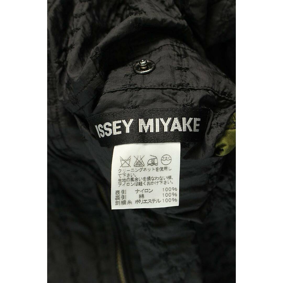 ISSEY MIYAKE(イッセイミヤケ)のイッセイミヤケ  ME91FJ028 ナイロンジップアップリバーシブルブルゾン メンズ 2 メンズのジャケット/アウター(ブルゾン)の商品写真