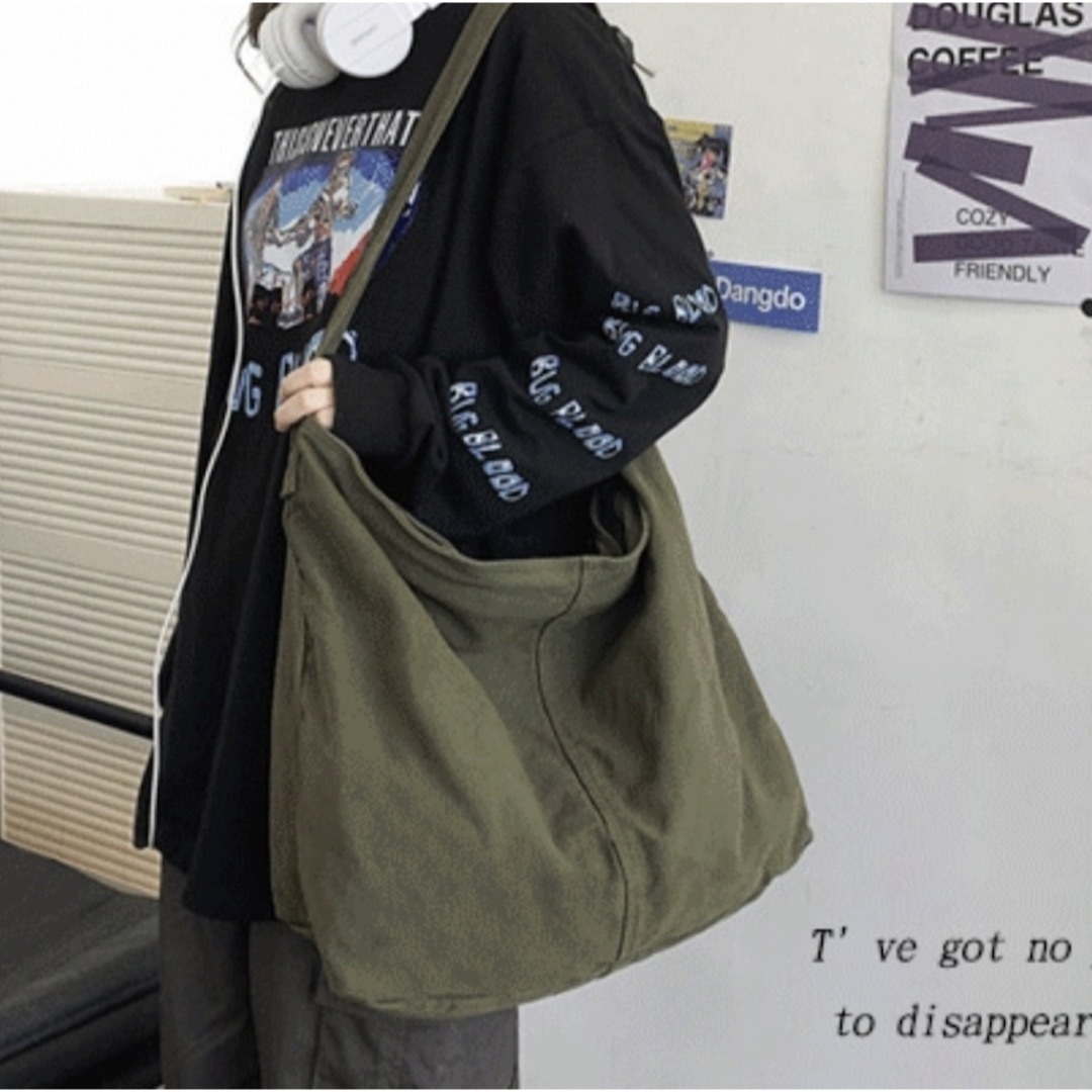ニュースペーパーバッグ 古着 ショルダーバッグ トートバッグ