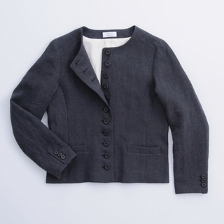アトリエナルセ   natural linen cropped jacket (ノーカラージャケット)