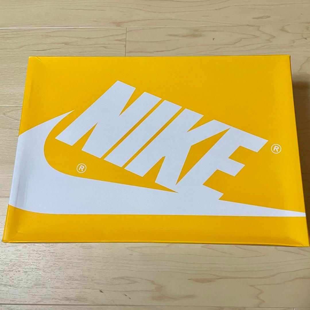 Jordan Brand（NIKE）(ジョーダン)の【新品28.5】Nike Air Ship SP University Gold メンズの靴/シューズ(スニーカー)の商品写真