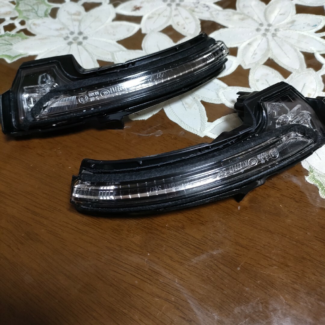 出荷 日産オーラ ドアミラーウインカー(純正)