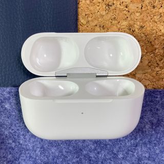 アップル(Apple)の1 AirPods Pro 充電ケース　本体　第一世代　エアポッツ　A2190(ヘッドフォン/イヤフォン)