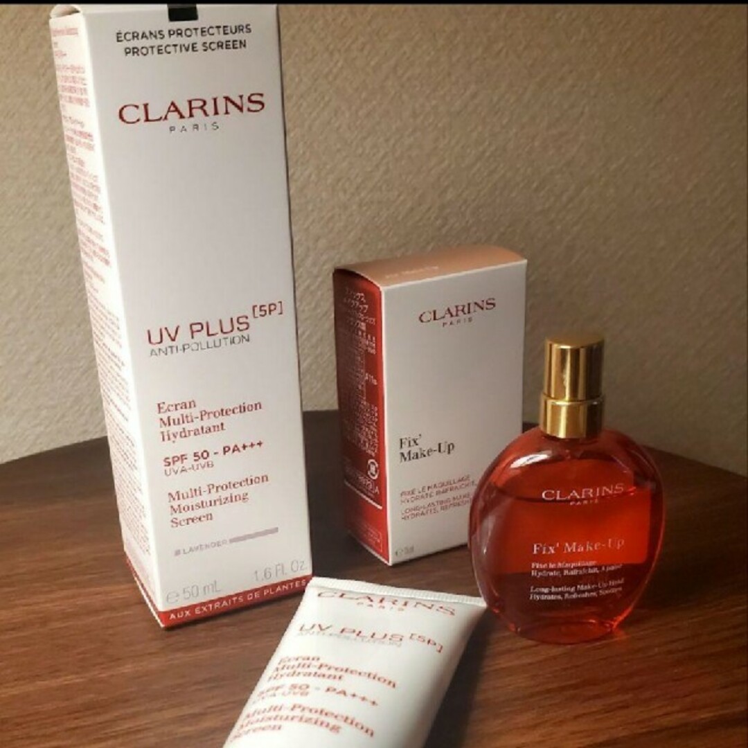 CLARINS(クラランス)のクラランスUV 5P SPF50_PA+++50mL Fix Makeup コスメ/美容のボディケア(日焼け止め/サンオイル)の商品写真