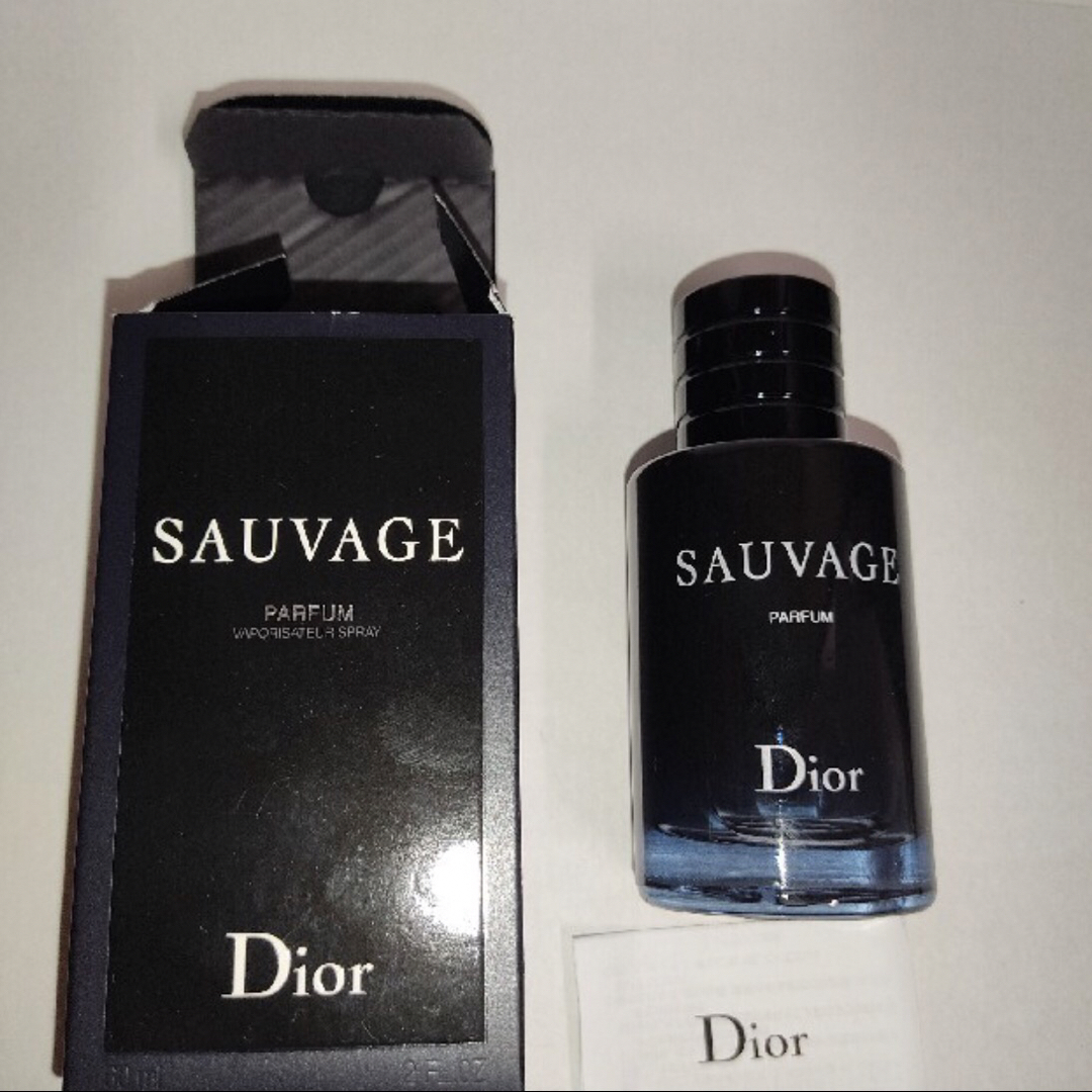 Dior(ディオール)の【1時間限定値下げ】パルファンdior ソヴァージュパルファン60ml コスメ/美容の香水(香水(男性用))の商品写真