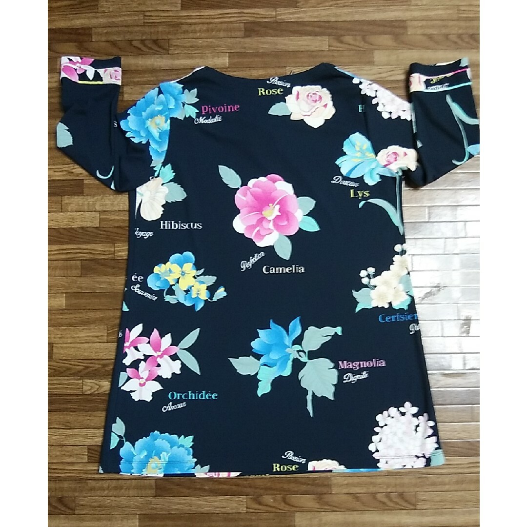 レオナール スポーツ花柄トップス42サイズ - Tシャツ/カットソー(七分