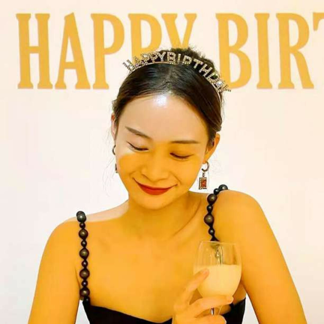 お誕生日 カチューシャ キラキラ ハッピー バースデー ラインストーン 韓国