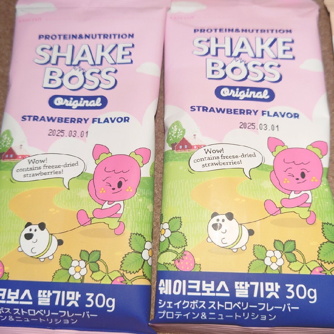 シェイクボス SHAKEBOSS ストロベリー チョコ 食品/飲料/酒の健康食品(プロテイン)の商品写真