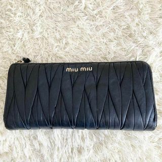 ミュウミュウ 着画の通販 100点以上 | miumiuを買うならラクマ