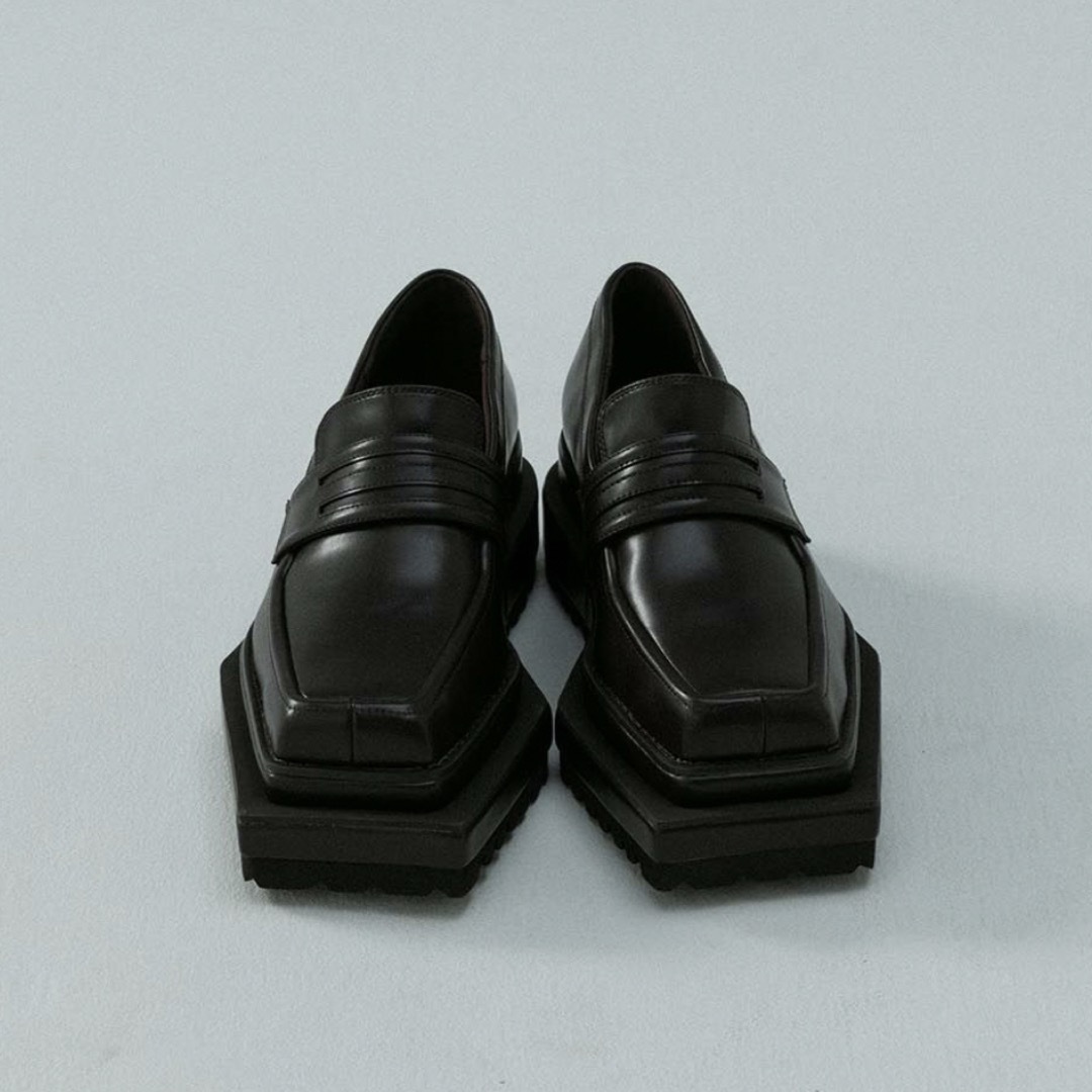melt the lady square loafer