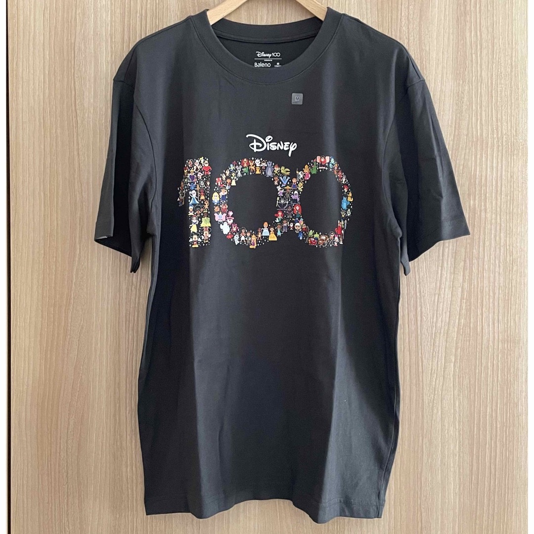 Disney(ディズニー)のディズニー×balenoコラボ♡100周年限定Tシャツ　M メンズのトップス(Tシャツ/カットソー(半袖/袖なし))の商品写真