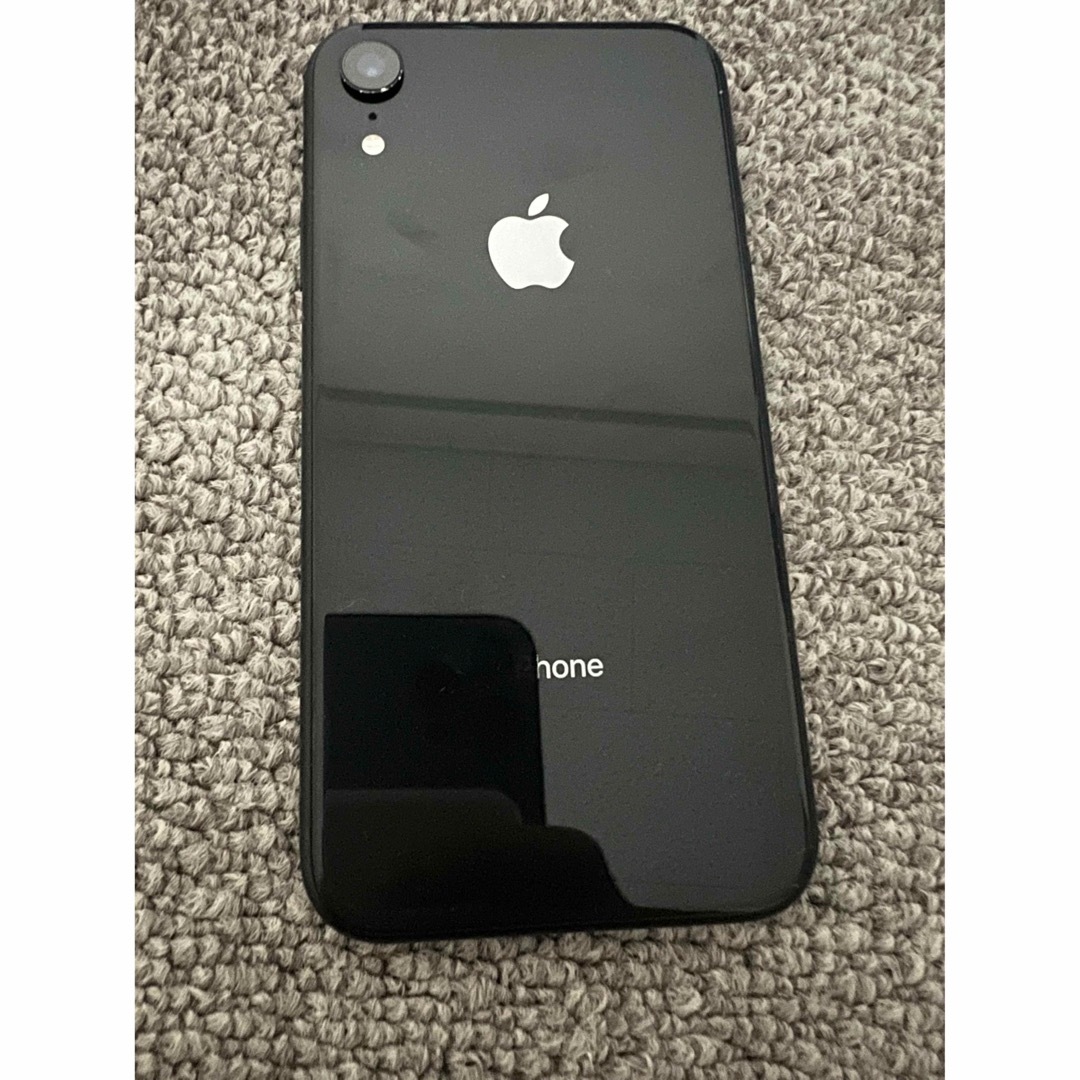 Apple(アップル)のiPhone XR本体　64GB  スマホ/家電/カメラのスマートフォン/携帯電話(スマートフォン本体)の商品写真