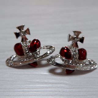 ヴィヴィアン(Vivienne Westwood) ピアス(レッド/赤色系)の通販 83点