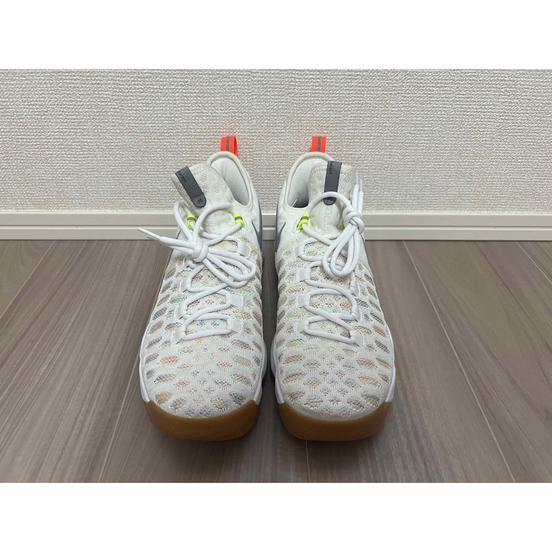 NIKE(ナイキ)のZOOM KD 9 EP MULTI-COLOR/METALLIC SILVER スポーツ/アウトドアのスポーツ/アウトドア その他(バスケットボール)の商品写真