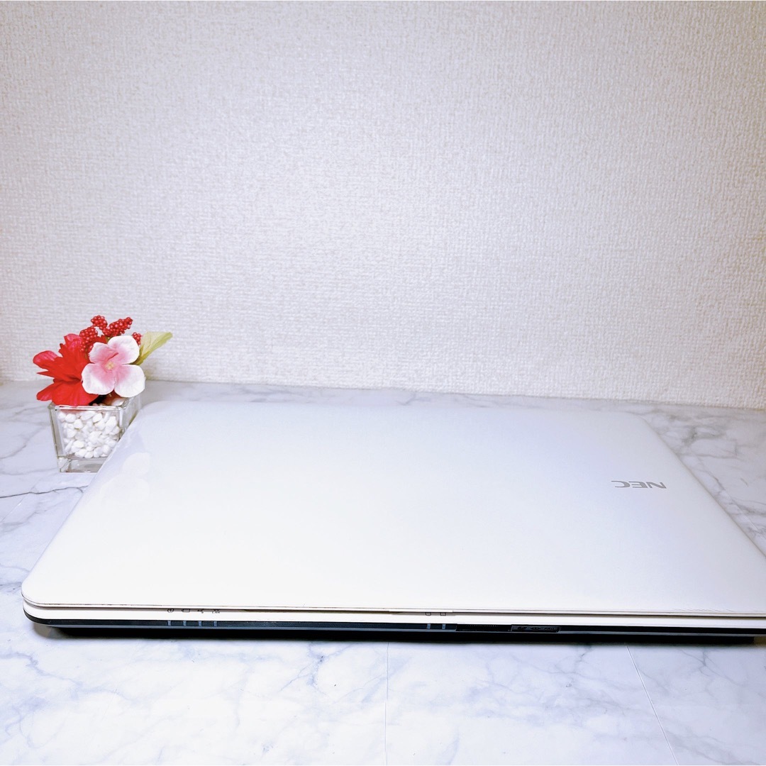 NEC - 【美品】すぐに使えるノートパソコン✨可愛い薄型ホワイト