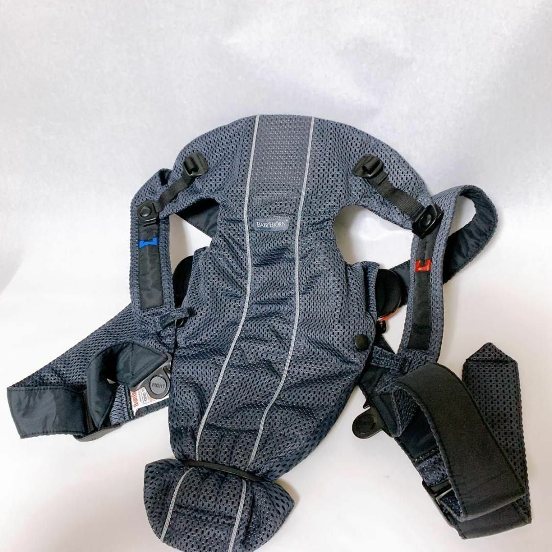 BABYBJORN(ベビービョルン)のbabybjorn ベビービョルン　ベビーキャリア MINI Air メッシュ キッズ/ベビー/マタニティの外出/移動用品(その他)の商品写真