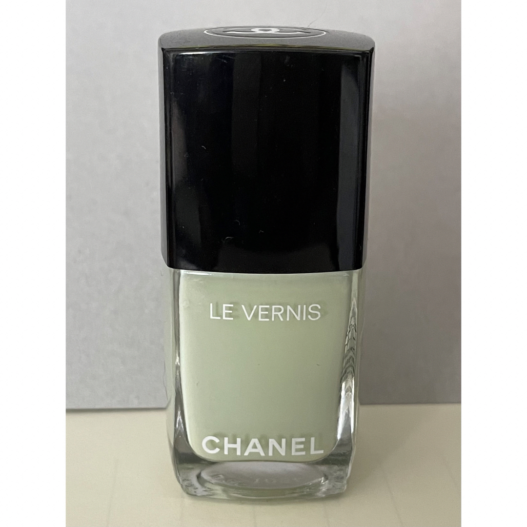 CHANEL エナメル ネイル