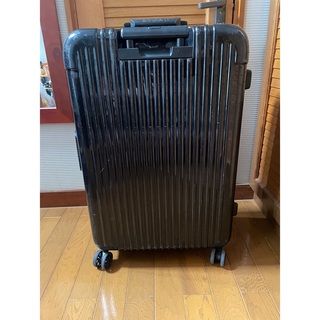 スーツケース　黒(トラベルバッグ/スーツケース)