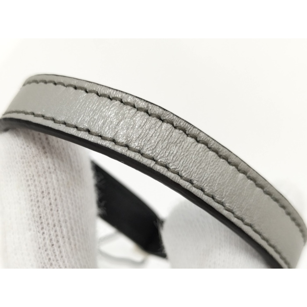 GUCCI - GUCCI ストラップ ハート レザー シルバー系 233172の GUCCI - GUCCI ストラップ ハート レザー シルバー系 233172の
