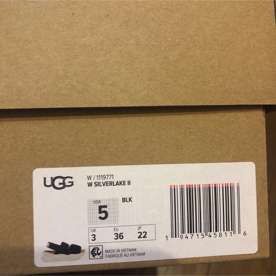 UGG(アグ)の【新品未使用】UGG シルバーレイク II Silverlake II レディースの靴/シューズ(サンダル)の商品写真