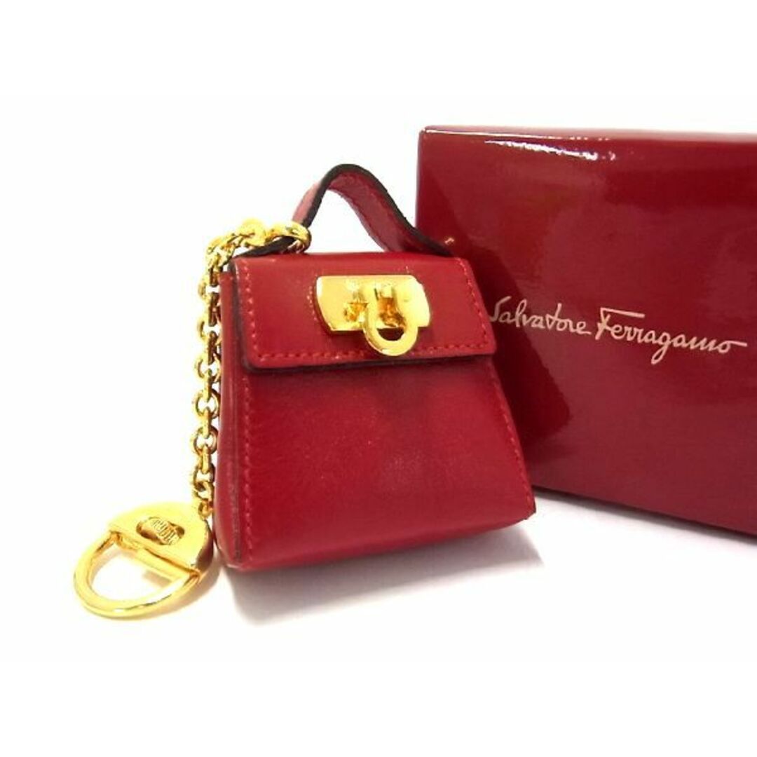 ■新品■未使用■ SalvatoreFerragamo フェラガモ 22 5641 ガンチーニ レザー バッグモチーフ キーホルダー チャーム レッド系 AR2237