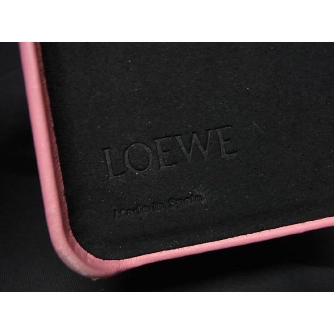 LOEWE(ロエベ)の■美品■ LOEWE ロエベ アナグラム レザー エレファント 象 iPhoneX/XS対応 アイフォンケース スマホ ショルダー ピンク系 AP2857  レディースのアクセサリー(その他)の商品写真