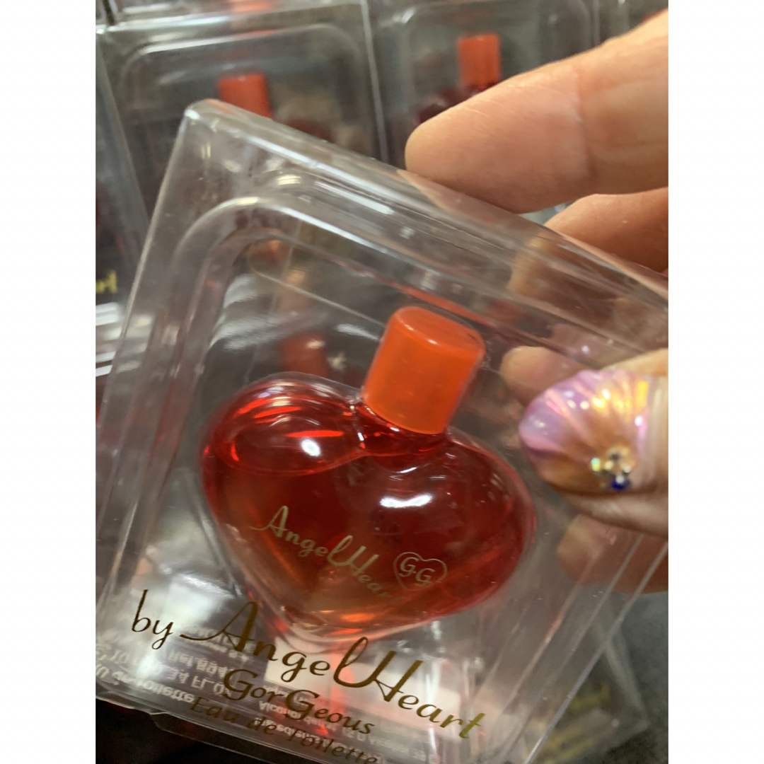 Angel Heart(エンジェルハート)のエンジェルハートゴージャス10ml×３０個セット コスメ/美容の香水(香水(女性用))の商品写真