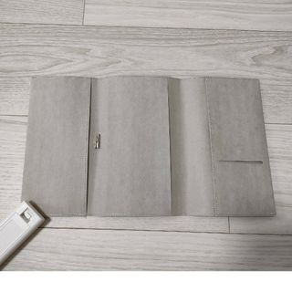 ムジルシリョウヒン(MUJI (無印良品))の無印良品　ノートカバー  スリム用　B6 ライトグレー(ブックカバー)