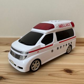 トイコー(TOYCO)の専用　　TOYCO 救急車　エルグランド　はたらく車(電車のおもちゃ/車)