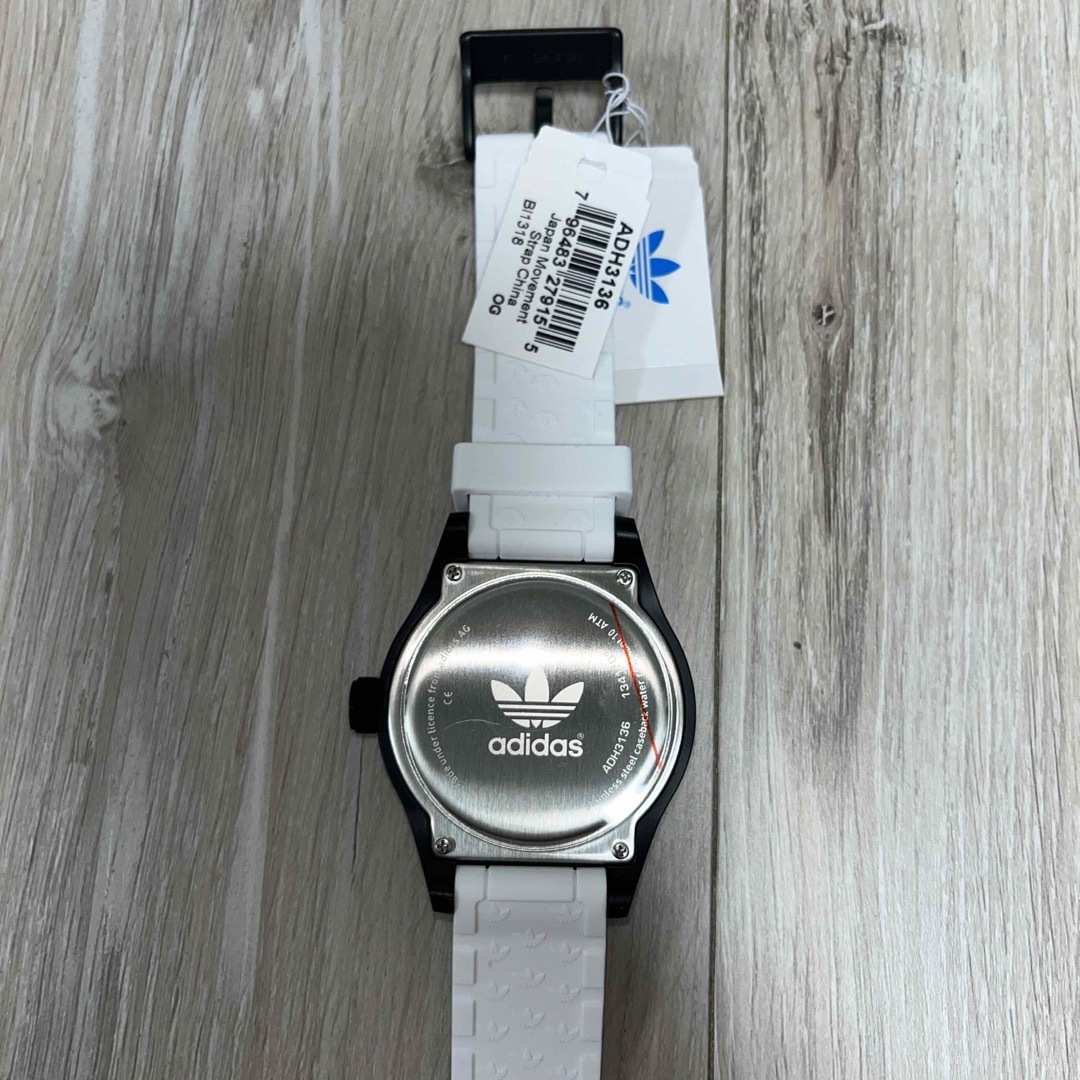 adidas(アディダス)のアディダス ADH3136 腕時計 メンズ メンズの時計(腕時計(アナログ))の商品写真