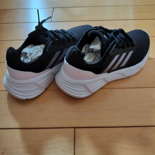 adidas　GW4132  GALAXY6W(スニーカー)