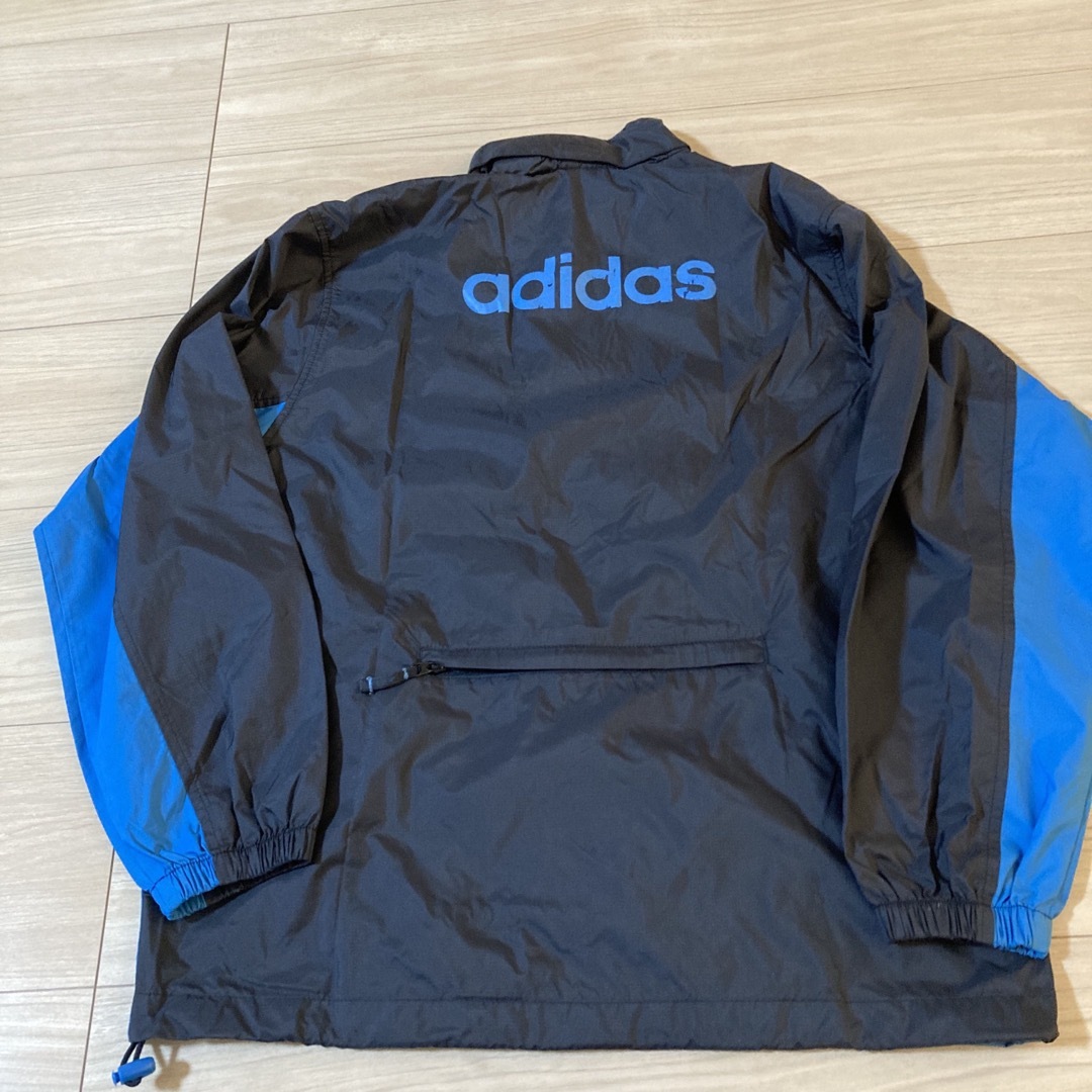 adidas(アディダス)のadidas ナイロンジャケット サイズ140 キッズ/ベビー/マタニティのキッズ服男の子用(90cm~)(ジャケット/上着)の商品写真