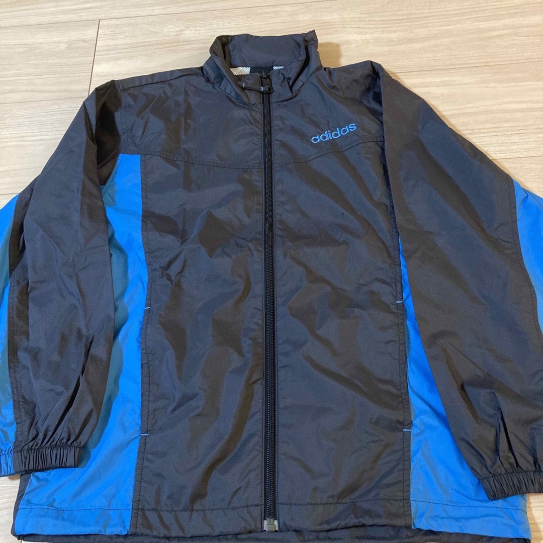 adidas(アディダス)のadidas ナイロンジャケット サイズ140 キッズ/ベビー/マタニティのキッズ服男の子用(90cm~)(ジャケット/上着)の商品写真