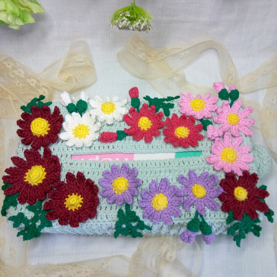 ティッシュカバー🌼ハンドメイド🌼マーガレット🌼レース編み🌼かぎ針編み🌼 ハンドメイドの生活雑貨(その他)の商品写真