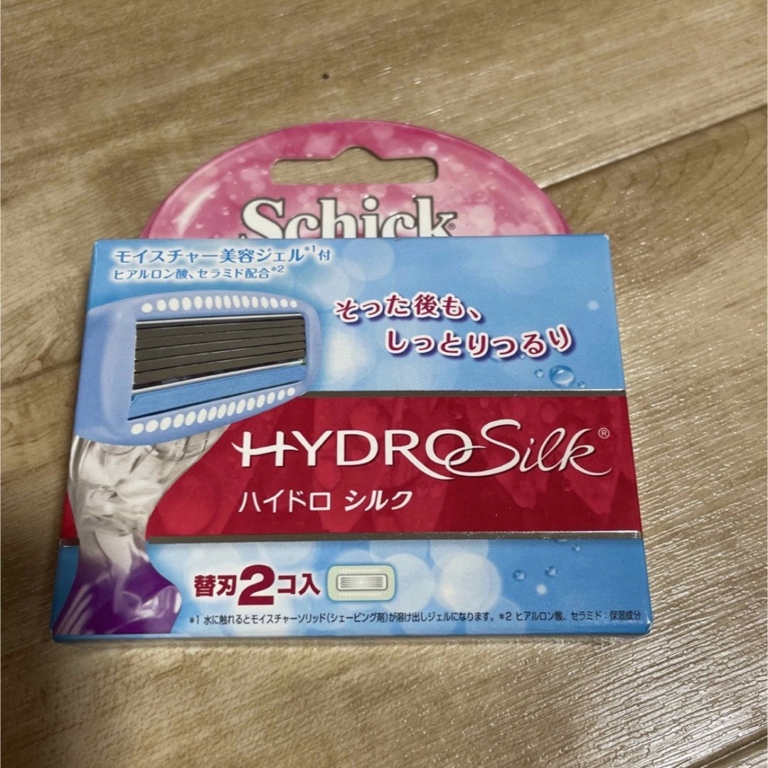 Schick(シック)のハイドロシルク　替刃 コスメ/美容のシェービング(カミソリ)の商品写真