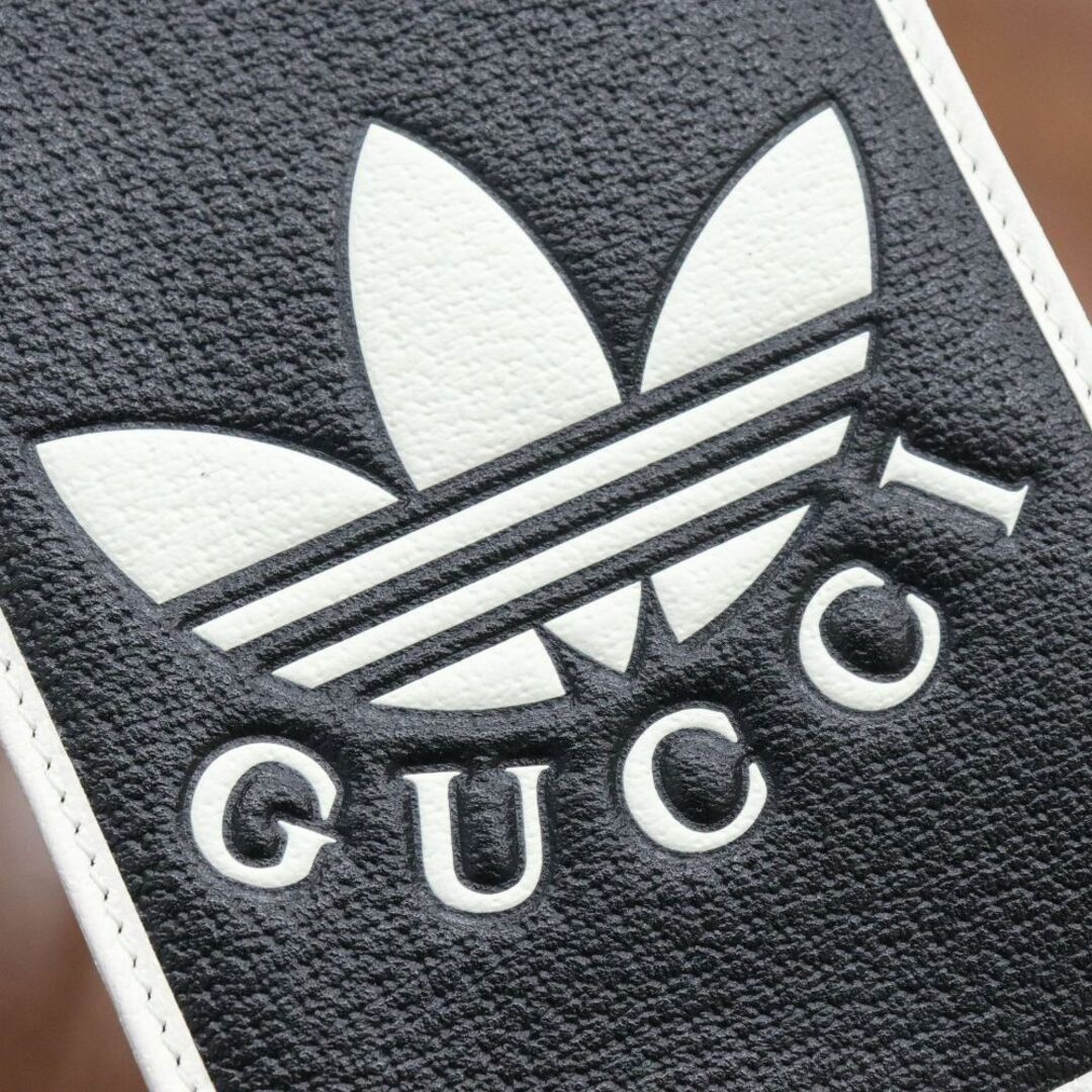 Gucci - グッチ スマートフォンケース(702203)アディダスコラボの通販