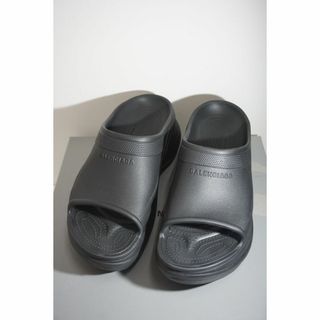 バレンシアガ(Balenciaga)の正規22SS バレンシアガ×クロックス ラバー サンダル 黒321N▲(サンダル)