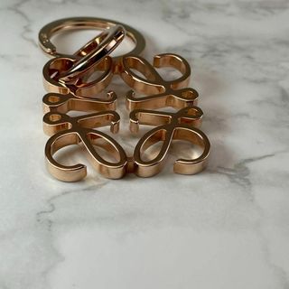 LOEWE - ロエベ LOEWE アナグラム キーリング ローズゴールド 現行販売
