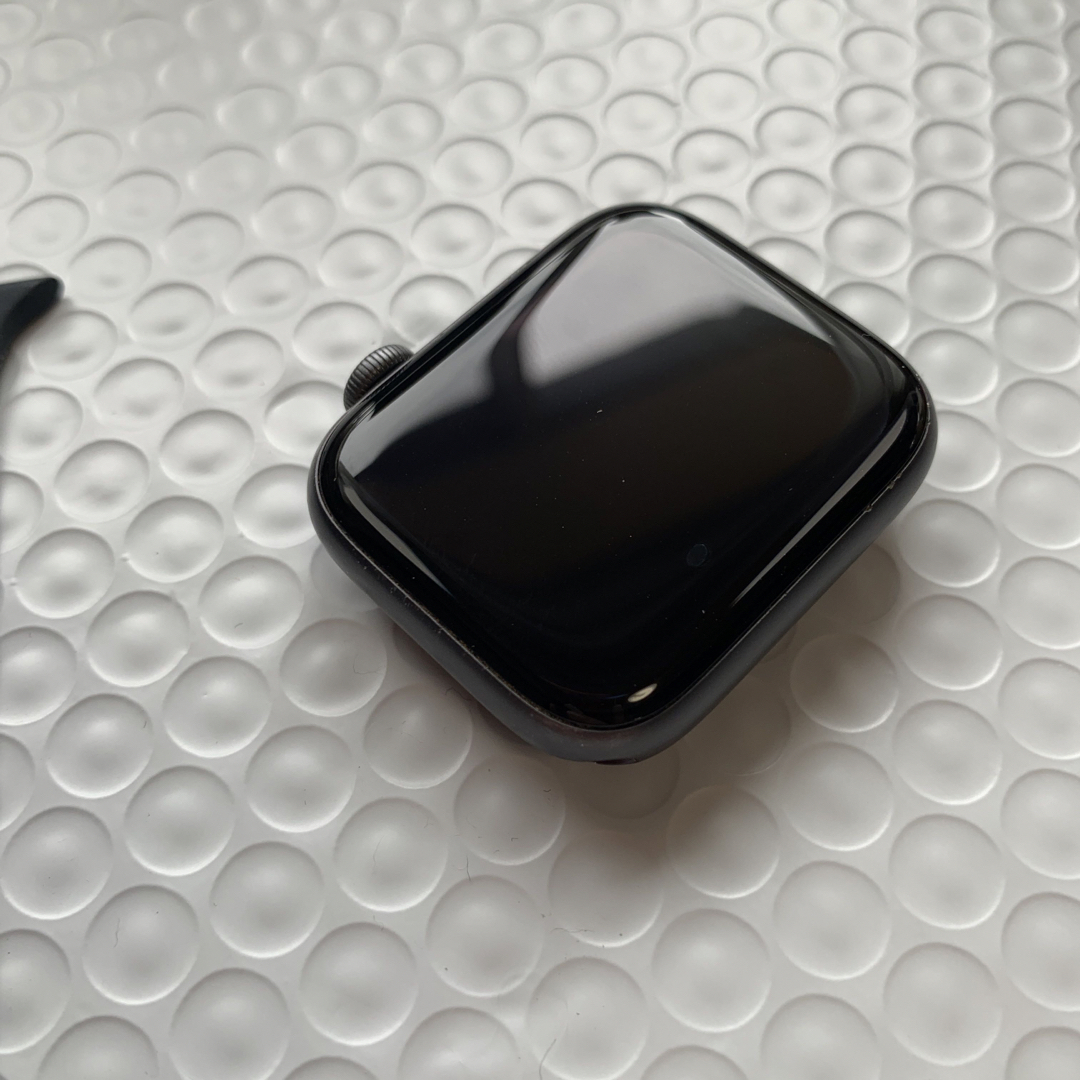 Apple Watch(アップルウォッチ)の92384 Apple Watch4 GPS ４４m ジャンク品 メンズの時計(腕時計(デジタル))の商品写真