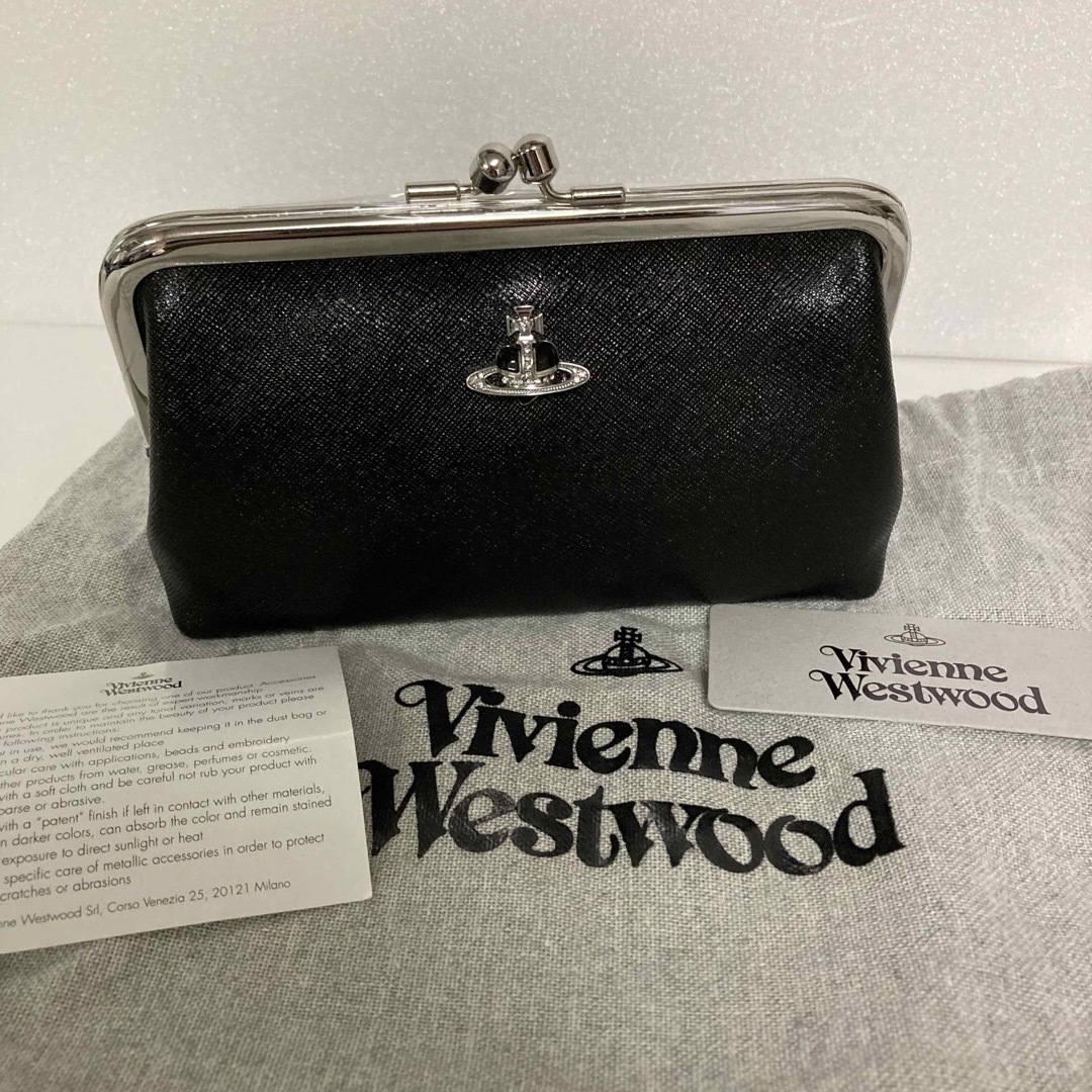 16cm高さ新品 Vivienne Westwood ハートオーブ ポーチ ブラック コスメ