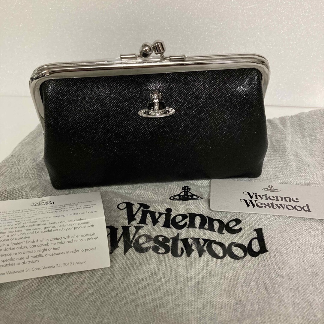 Vivienne Westwood(ヴィヴィアンウエストウッド)の新品 Vivienne Westwood ハートオーブ ポーチ ブラック コスメ レディースのファッション小物(ポーチ)の商品写真