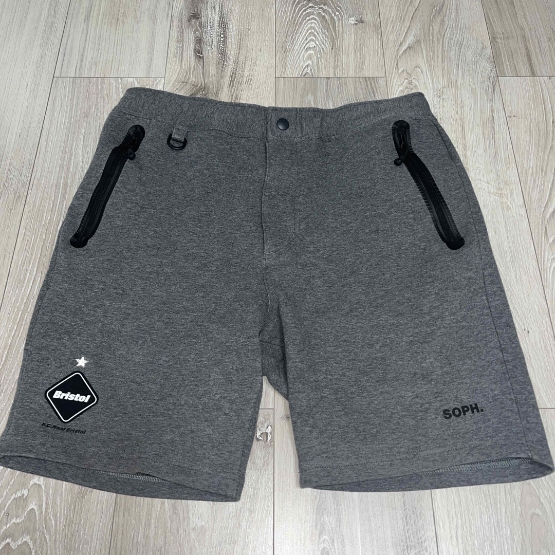 F.C.R.B.(エフシーアールビー)のSWEAT TRAINING SHORTS Mサイズ メンズのパンツ(ショートパンツ)の商品写真