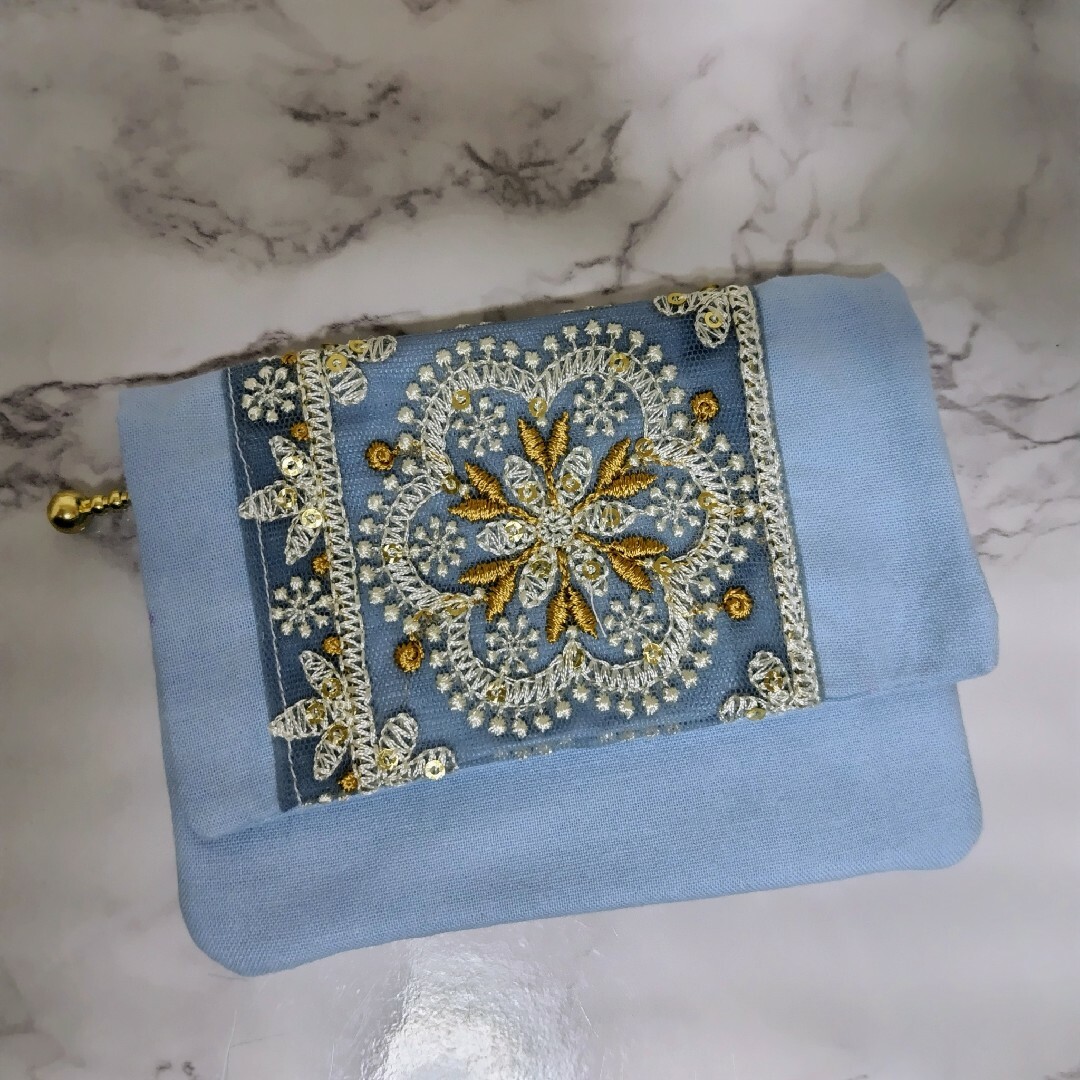 インド刺繍リボンポーチ 水色 | フリマアプリ ラクマ